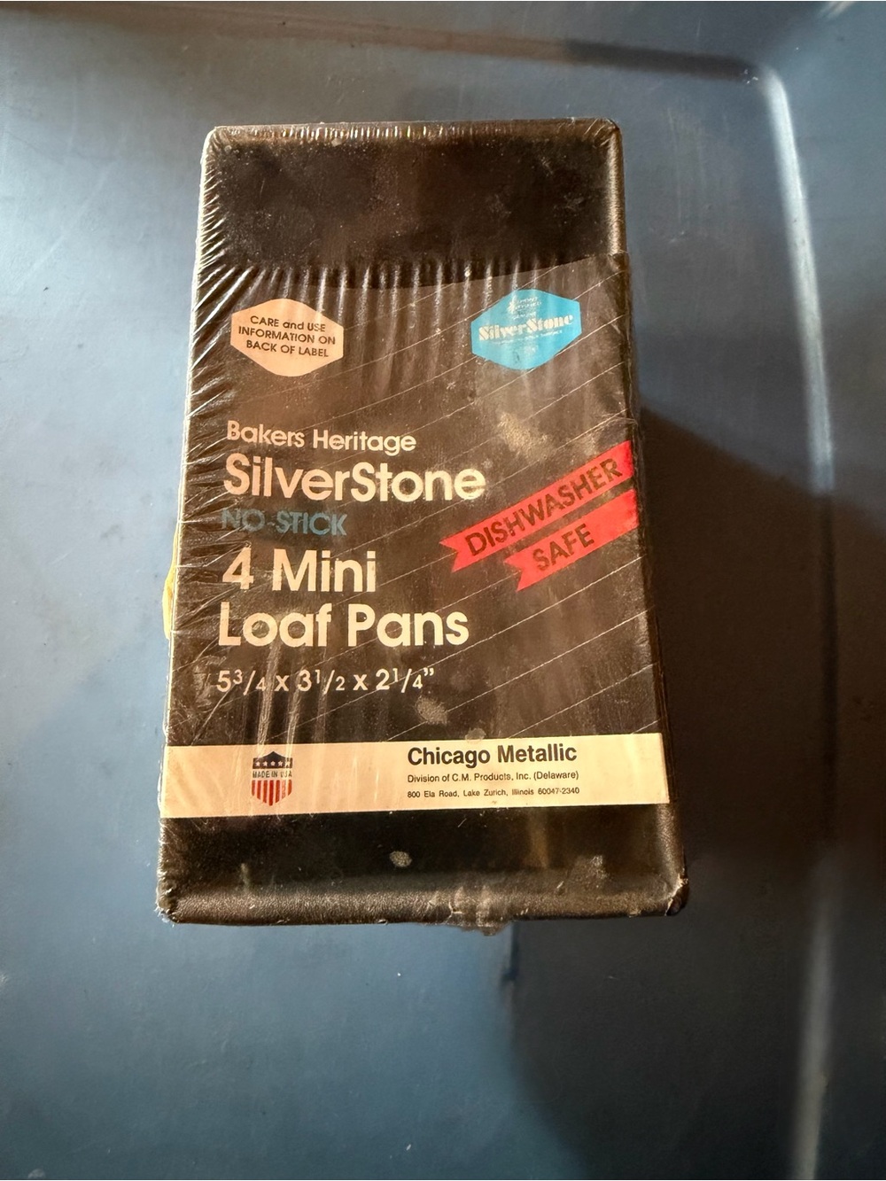 Bakers Heritage SilverStone 4 Mini Loaf Pans - Black